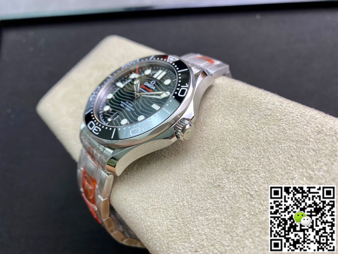 Omega Seamaster Diver 300M 210.30.42.20.01.001 OR Factory Black Dial