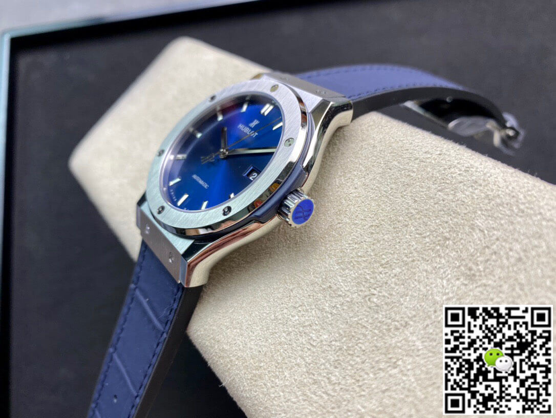 Hublot Classic Fusion 542.NX.7170.LR 42MM WWF Factory Titanium Case