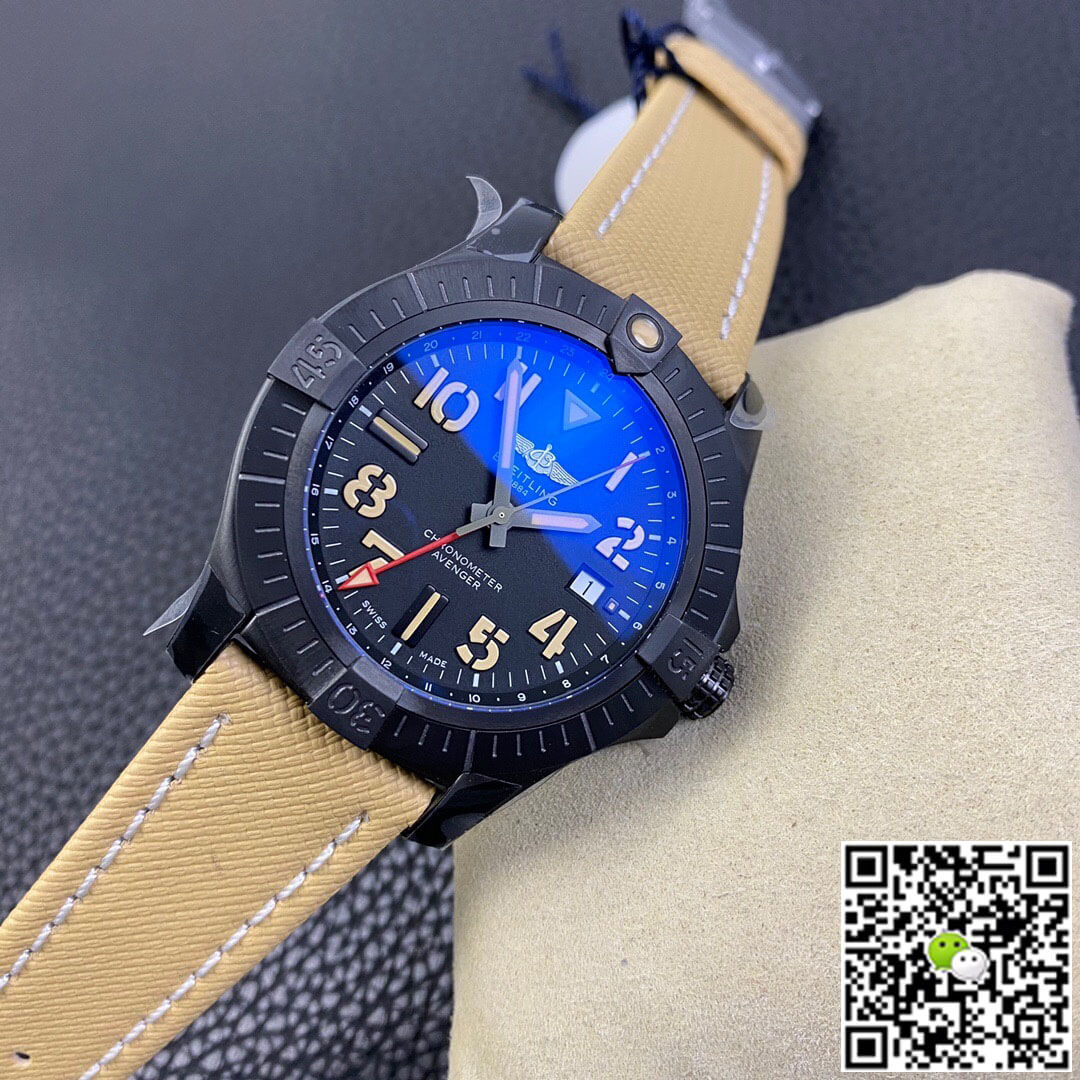 Breitling Avenger GMT 45 V32395101B1X1 GF Factory Black Dial