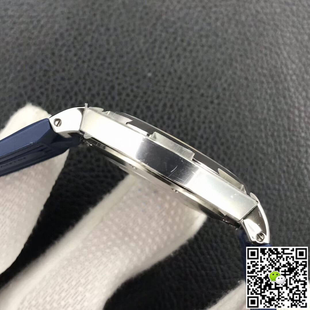Vacheron Constantin Overseas 47040 8F Factory Blue Rubber Strap