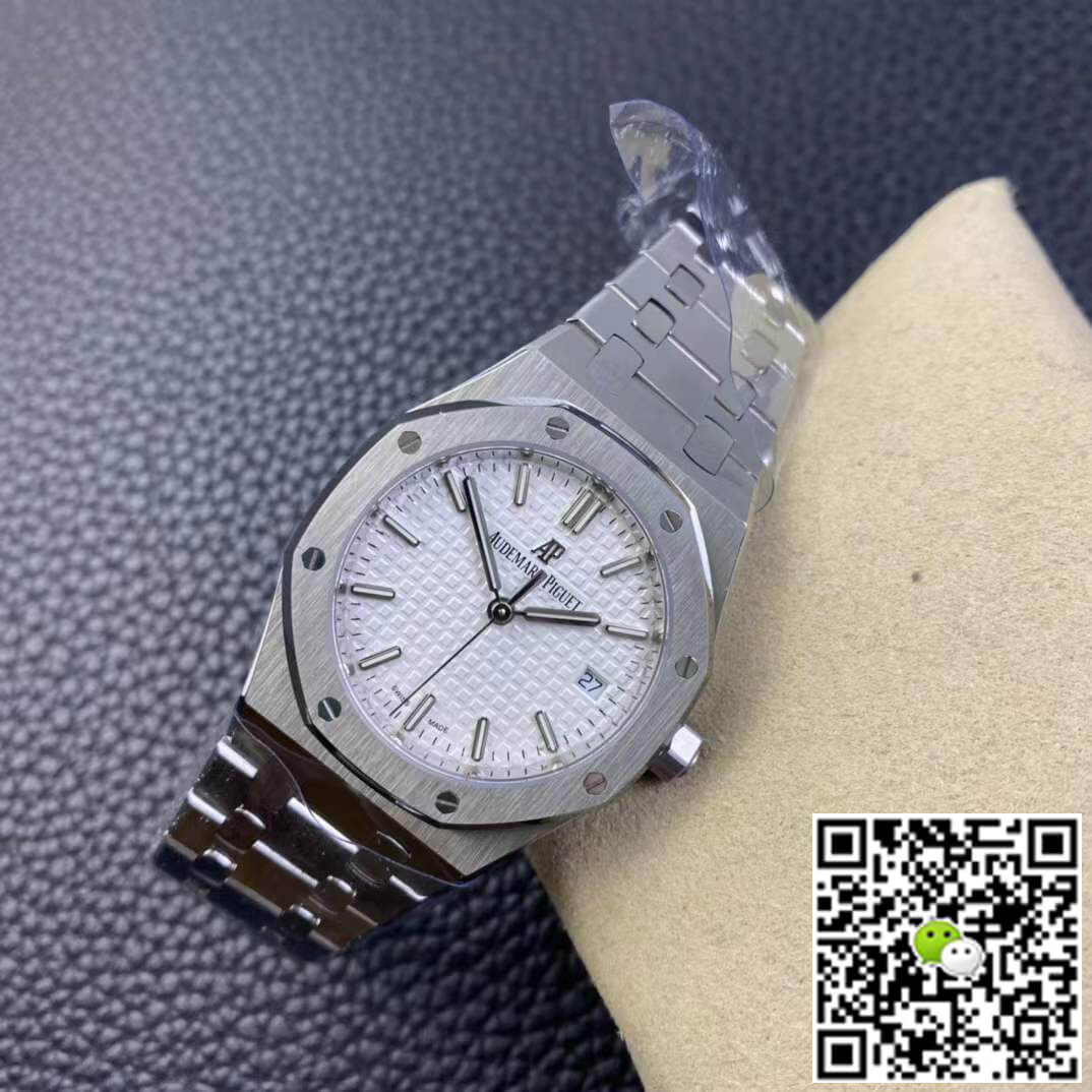 Audemars Piguet Royal Oak 77350ST.OO.1261ST.01 8F Factory Silver Dial