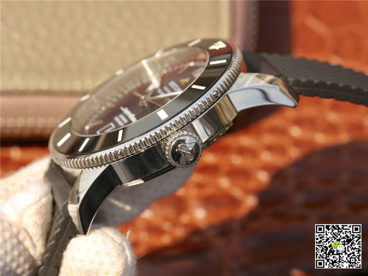 Breitling Superocean Heritage II AB2010121B1S1 GF Factory Black Dial