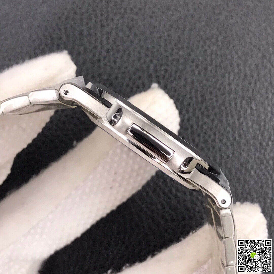 Patek Philippe Nautilus 5711/1A 010 3K Factory Blue Dial