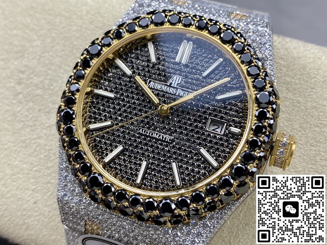 Audemars Piguet Royal Oak 15400OR.025 AMG factory transparent case back