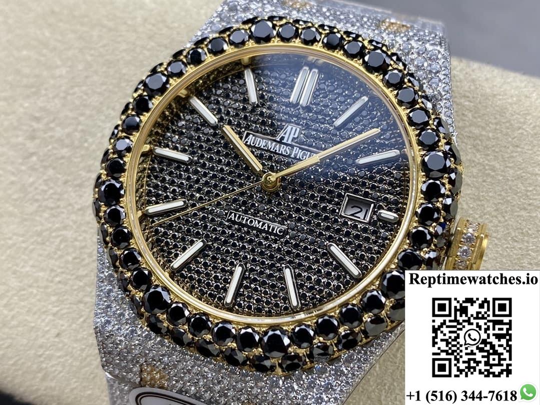 Audemars Piguet Royal Oak 15400OR.025 AMG factory transparent case back