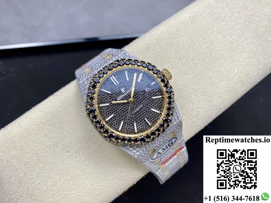 Audemars Piguet Royal Oak 15400OR.025 AMG factory transparent case back