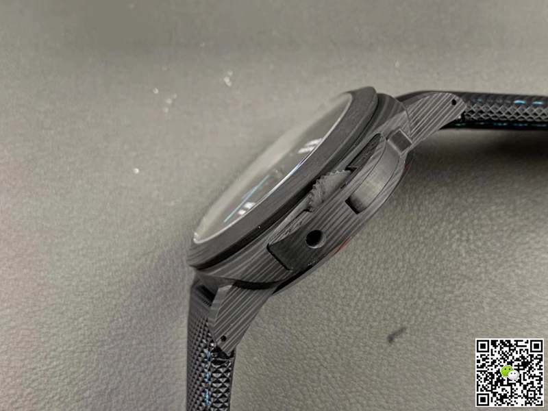 Panerai Luminor Marina Carbotech PAM01661 VS Factory Black Dial