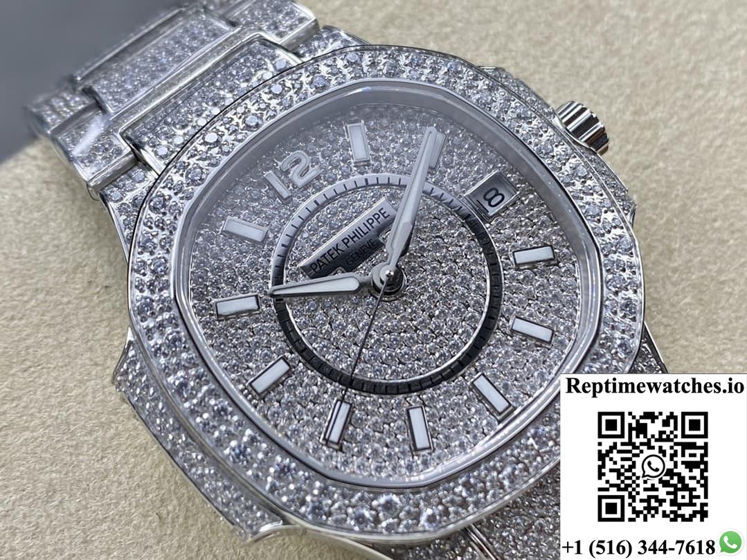 Patek Philippe Nautilus 7021-1G-001 AMG Factory Date display