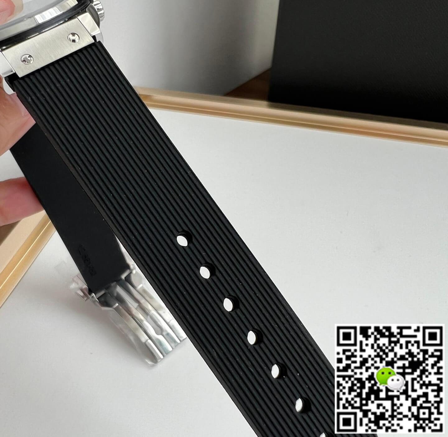 Hublot Classic Fusion 581.NX.1171.RX 33MM Quartz HB Factory Black Dial