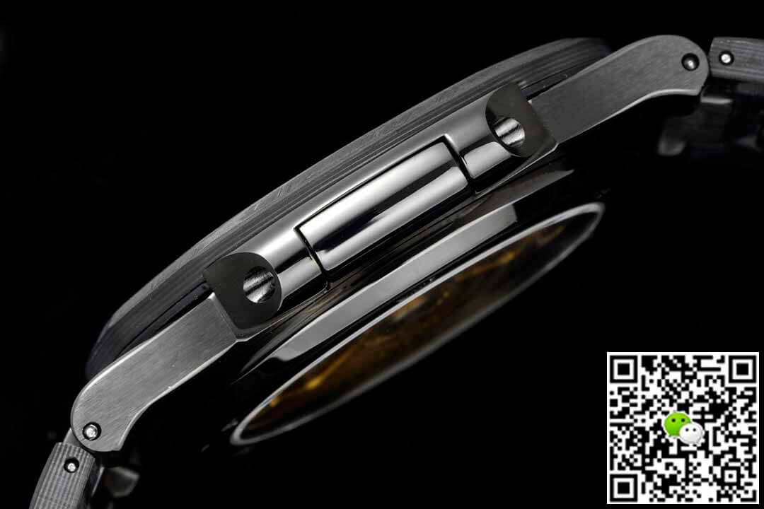 Patek Philippe Nautilus 5711 DiW White Dial