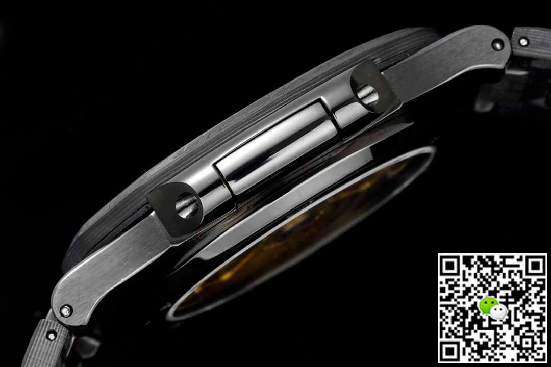 Patek Philippe Nautilus 5711 DiW Carbon Fiber
