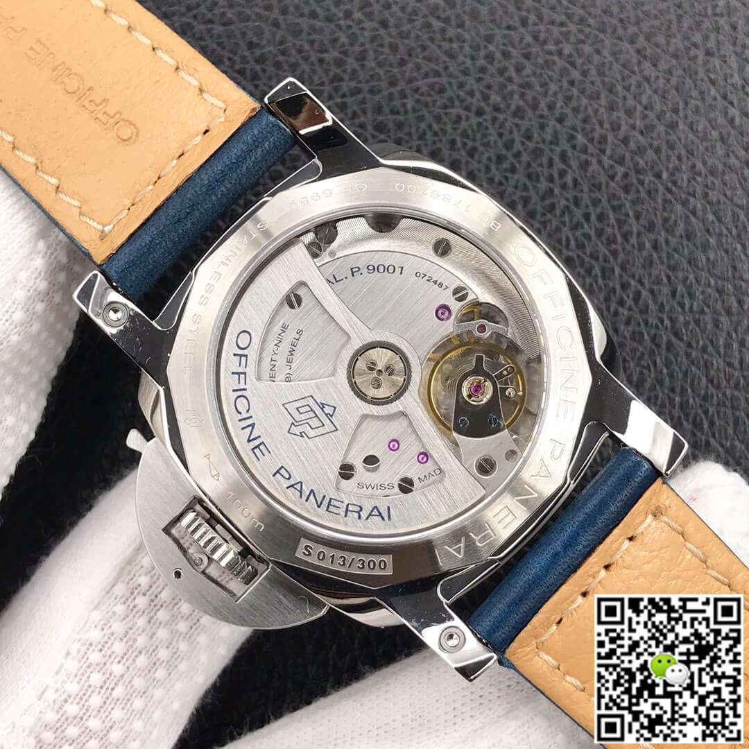 Panerai Luminor 1950 PAM00688 VS Factory Blue Dial
