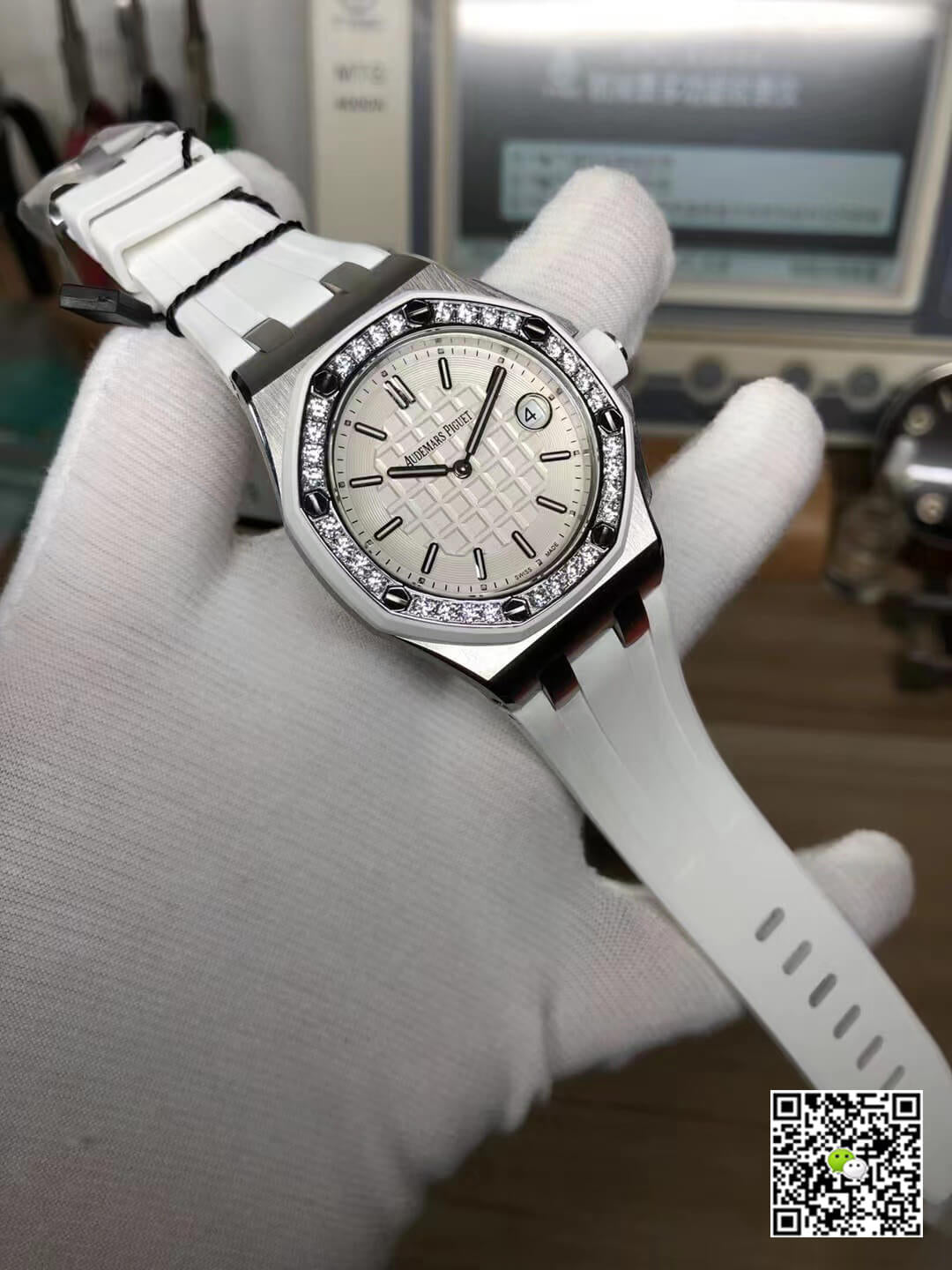 Audemars Piguet Royal Oak Offshore 67540SK.ZZ.A010CA.01 White Dial