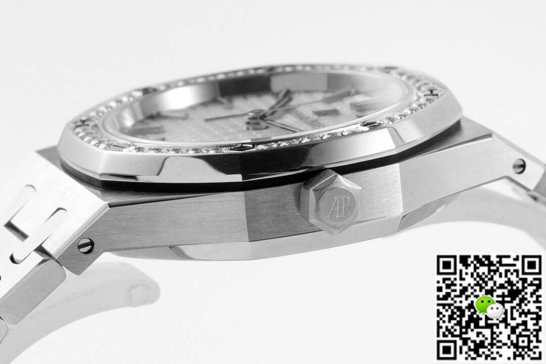 Audemars Piguet Royal Oak 77350ST 8F Factory Diamond-set Bezel