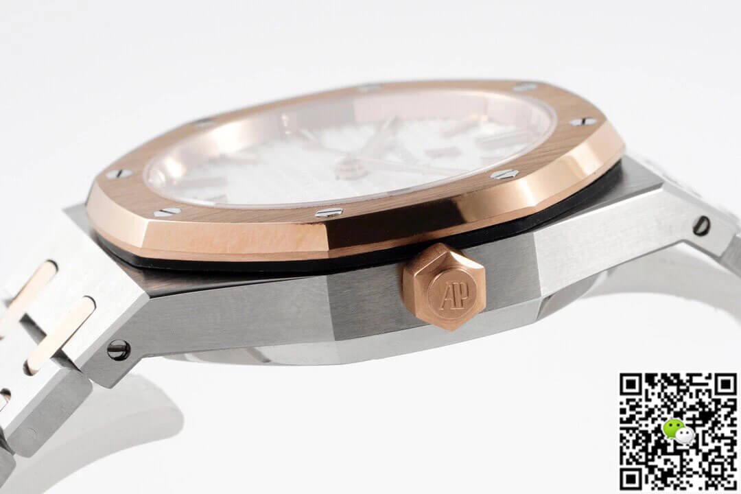 Audemars Piguet Royal Oak 77350SR.OO.1261SR.01 8F Factory Silver Dial
