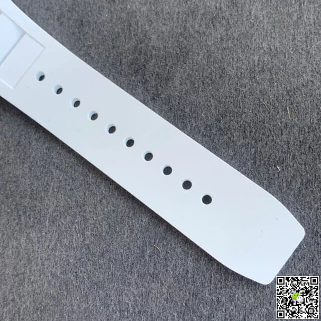 Richard Mille RM35-02 KV Factory V3 Carbon Fiber White Rubber Strap