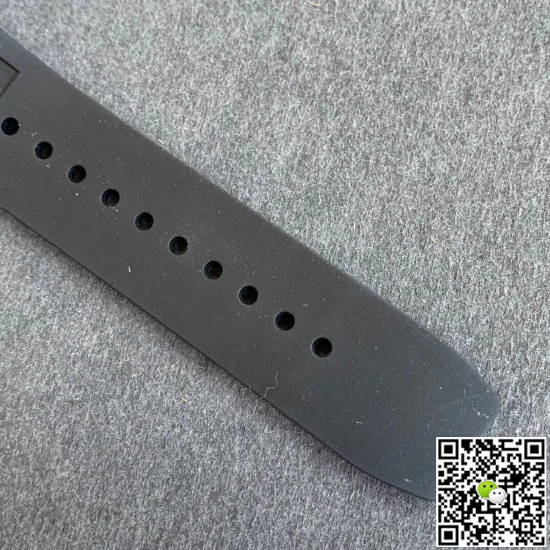 Richard Mille RM035-02 KV Factory Carbon Fiber Black Rubber Strap