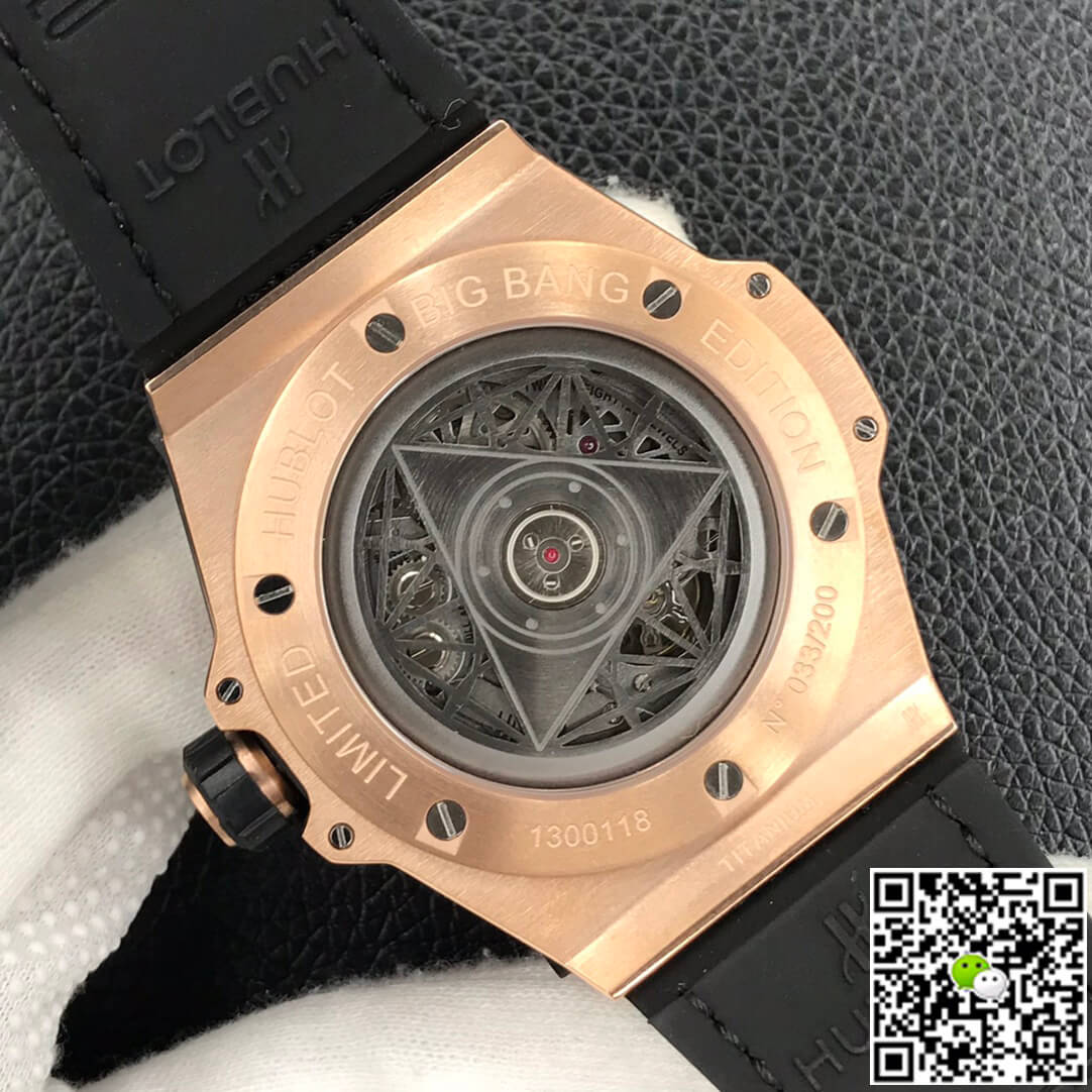 Hublot Big Bang 415.OX.1118.VR.MXM17 WWF Factory Gold Dial