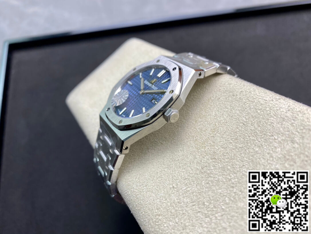 Audemars Piguet Royal Oak Quartz 67650ST.OO.1261ST.01 JF Factory Blue Dial