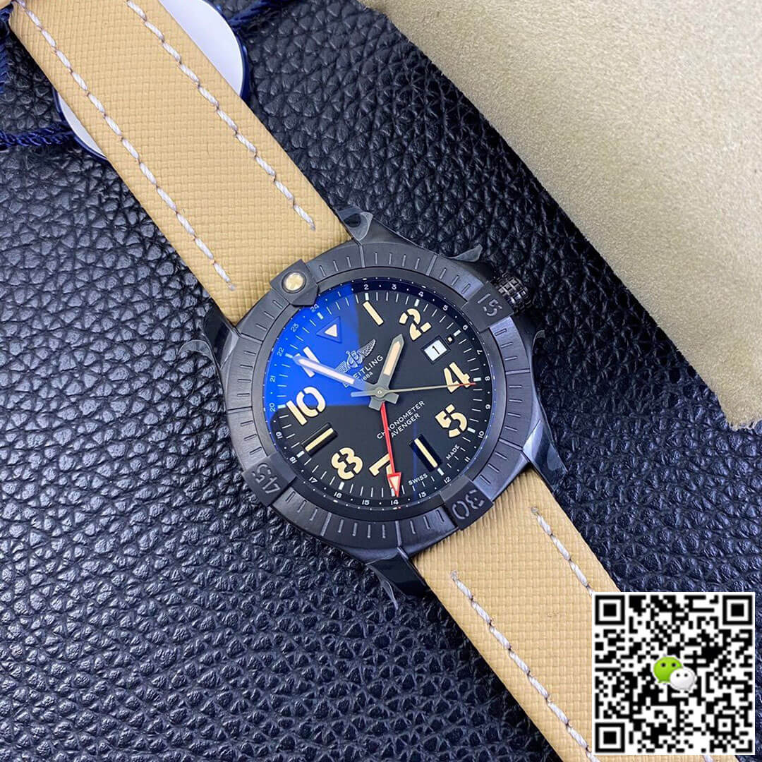 Breitling Avenger GMT 45 V32395101B1X1 GF Factory Black Dial