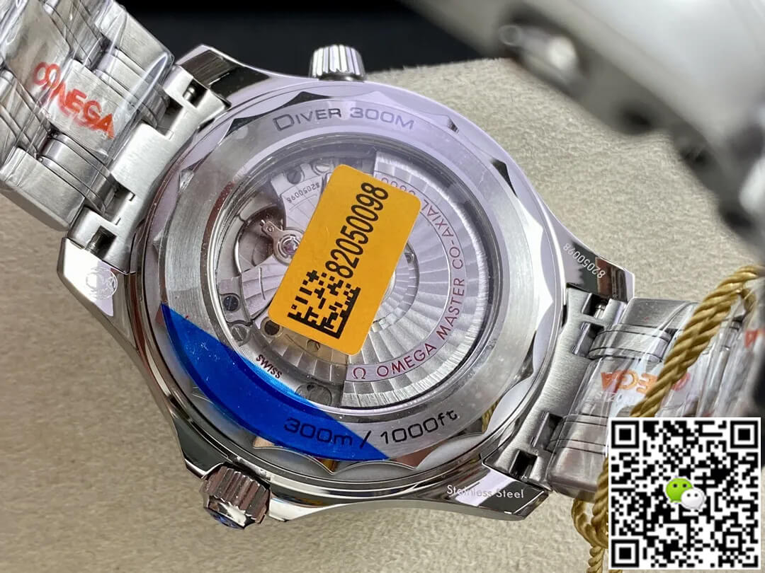 Omega Seamaster Diver 300M 210.32.42.20.10.001 VS Factory Green Dial