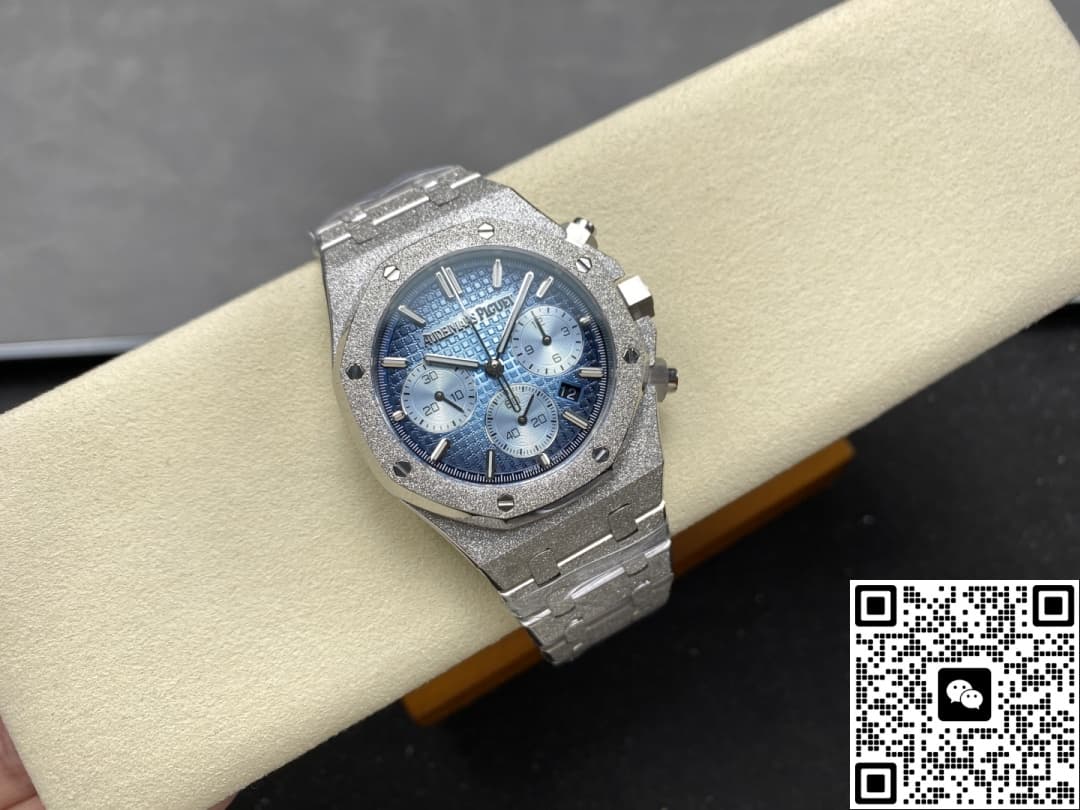Audemars Piguet Royal Oak 26240BC.GG.1324BC.02 OM factory luminous hour markers