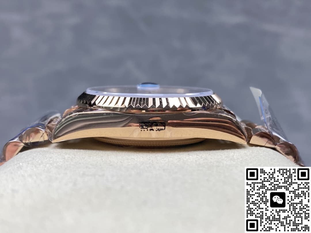 Rolex Day-Date M128235-0088 8+ Factory Screw-In Crown