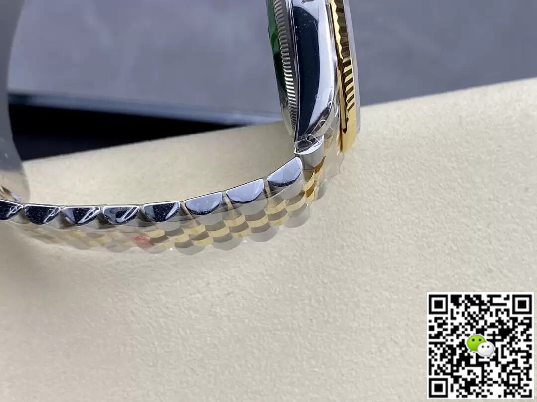 Rolex Datejust M126233-0015 VS Factory Yellow Gold