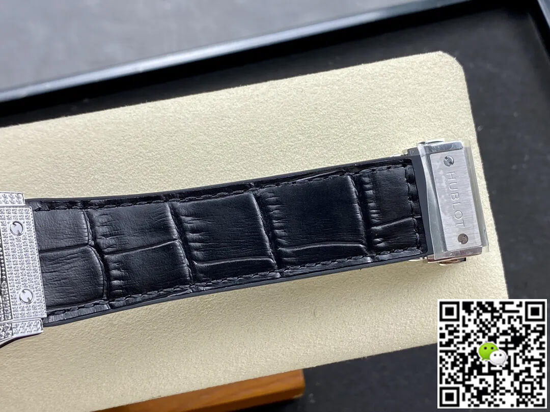 Hublot Classic Fusion 542.NX.1171.LR.1704 42MM HB Factory Diamond Black Dial