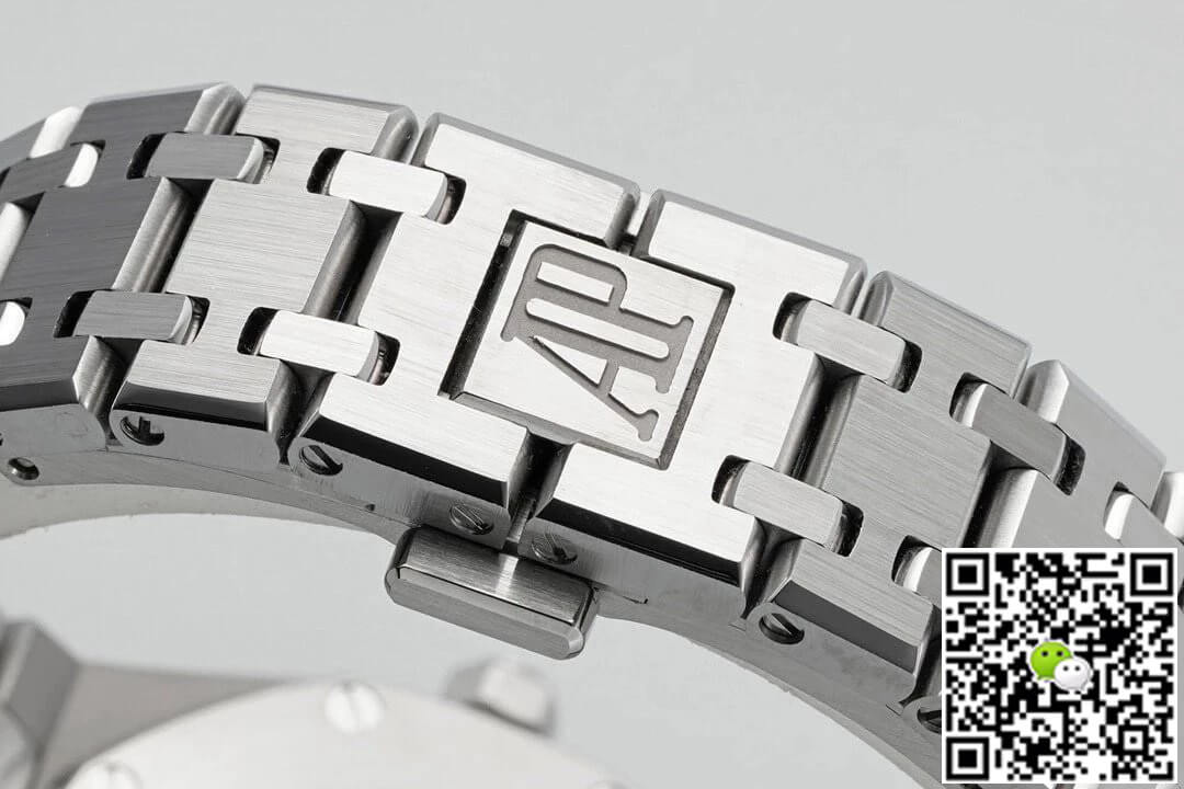 Audemars Piguet Royal Oak Quartz 33MM 67650ST.OO.1261ST.01 ZF Factory Black Dial