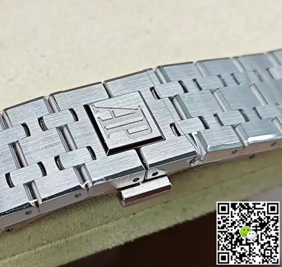 Audemars Piguet Royal Oak 15450ST.OO.1256ST.03 APS Factory Blue Dial