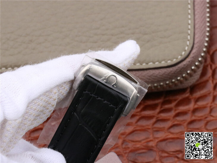 Omega Speedmaster 311.33.44.51.01.001 OM Factory Black Dial