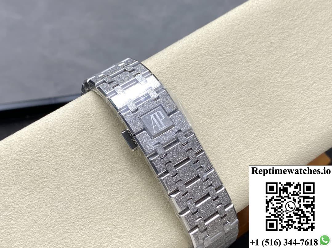 Audemars Piguet Royal Oak 26239BC.GG.1224BC.02 OM factory stainless steel bezel