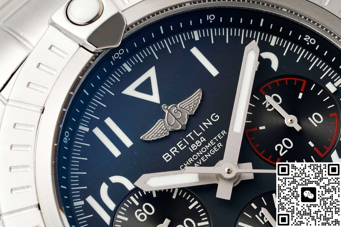 Breitling Avenger AB01821A1B1A1 BLS Factory Date Display