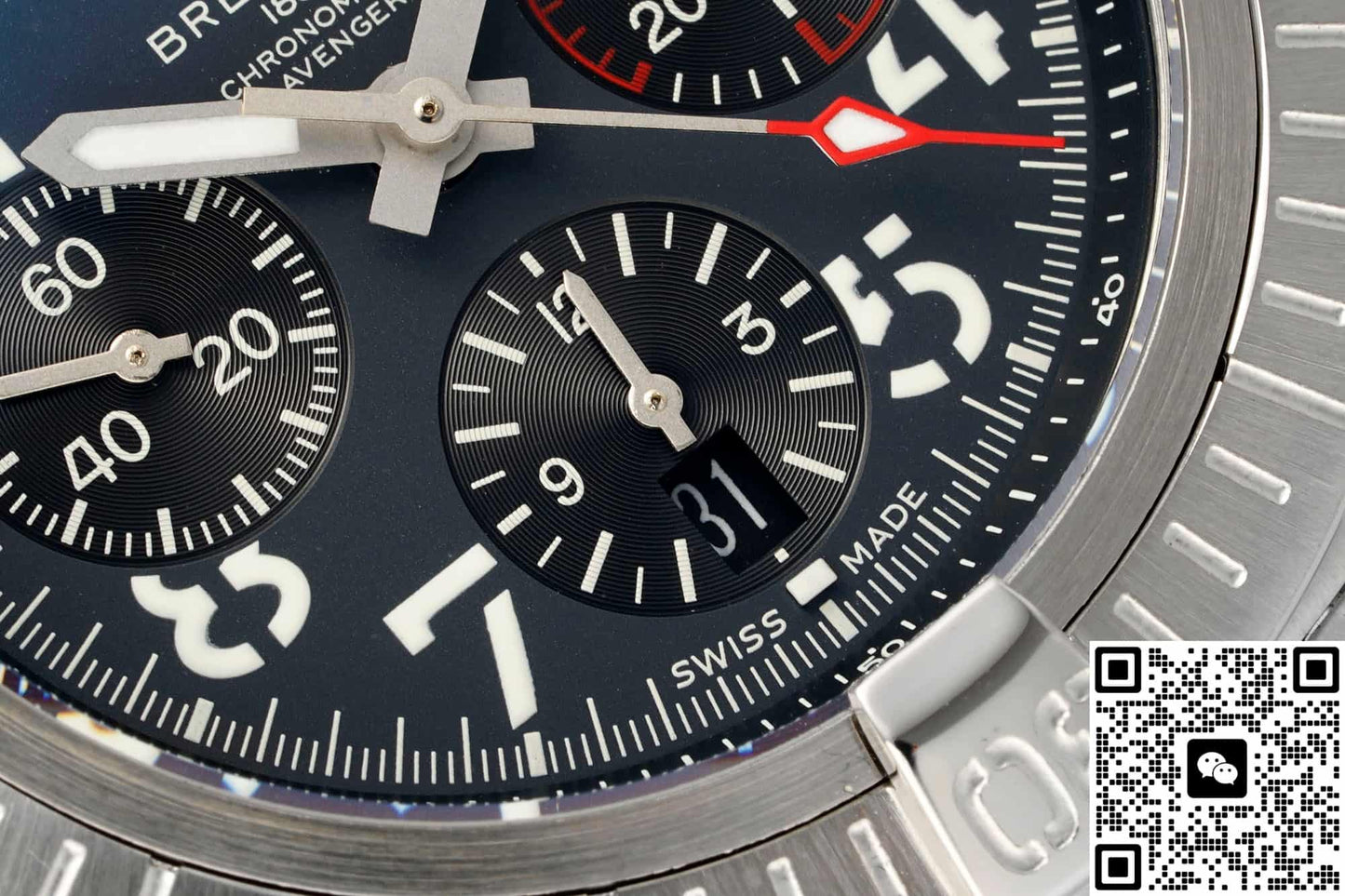 Breitling Avenger AB01821A1B1A1 BLS Factory Date Display