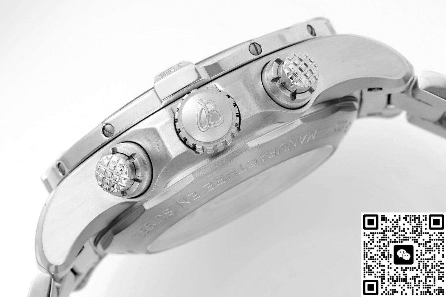 Breitling Avenger AB01821A1B1A1 BLS Factory Date Display
