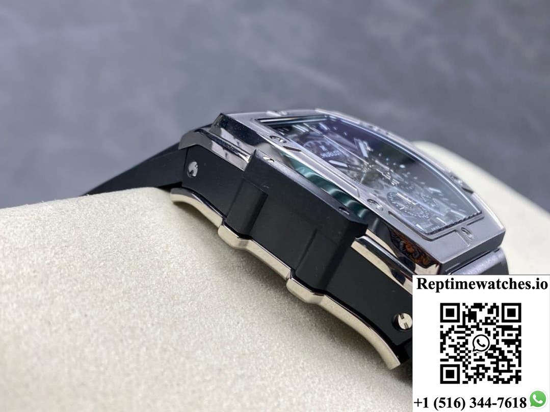 Hublot Big Bang Soul 642.NX.0170.RX BB Factory Date Display