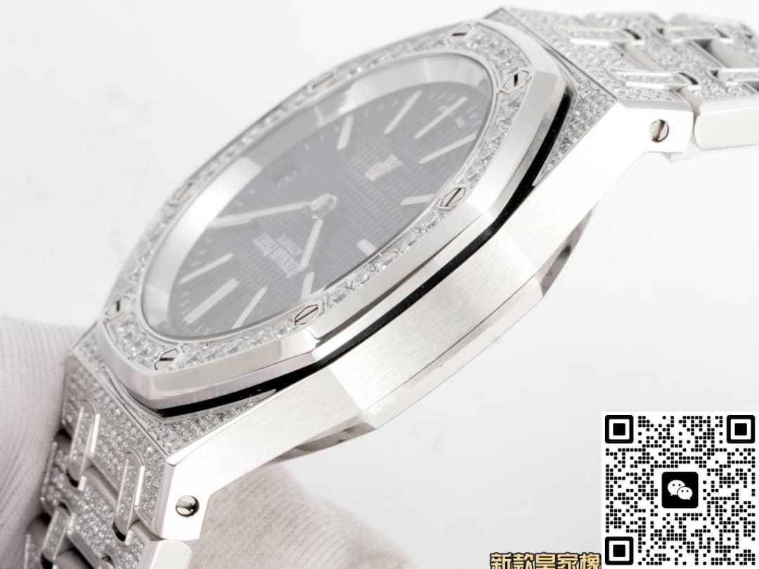 Audemars Piguet Royal Oak 16202BC.ZZ.1241BC.02 OMF Factory Date display