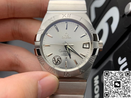 Omega Constellation 123.10.35.20.02.001 VS Factory Date display