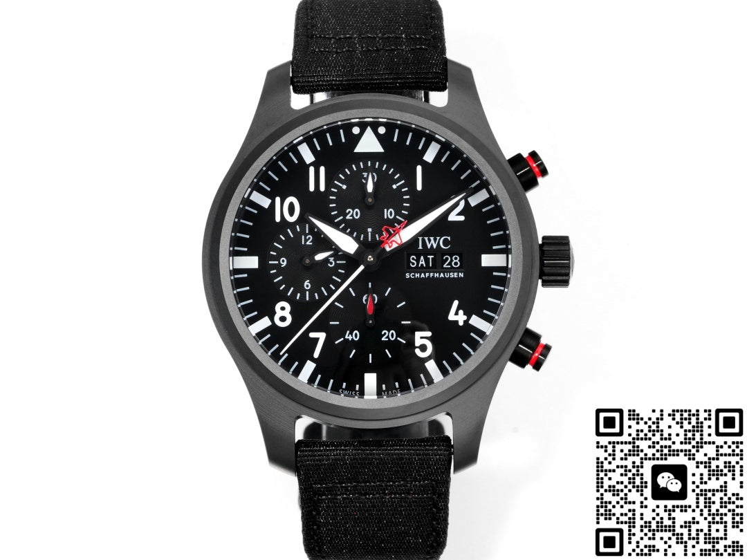 IWC Pilot IW389104 Ceramic case Week display