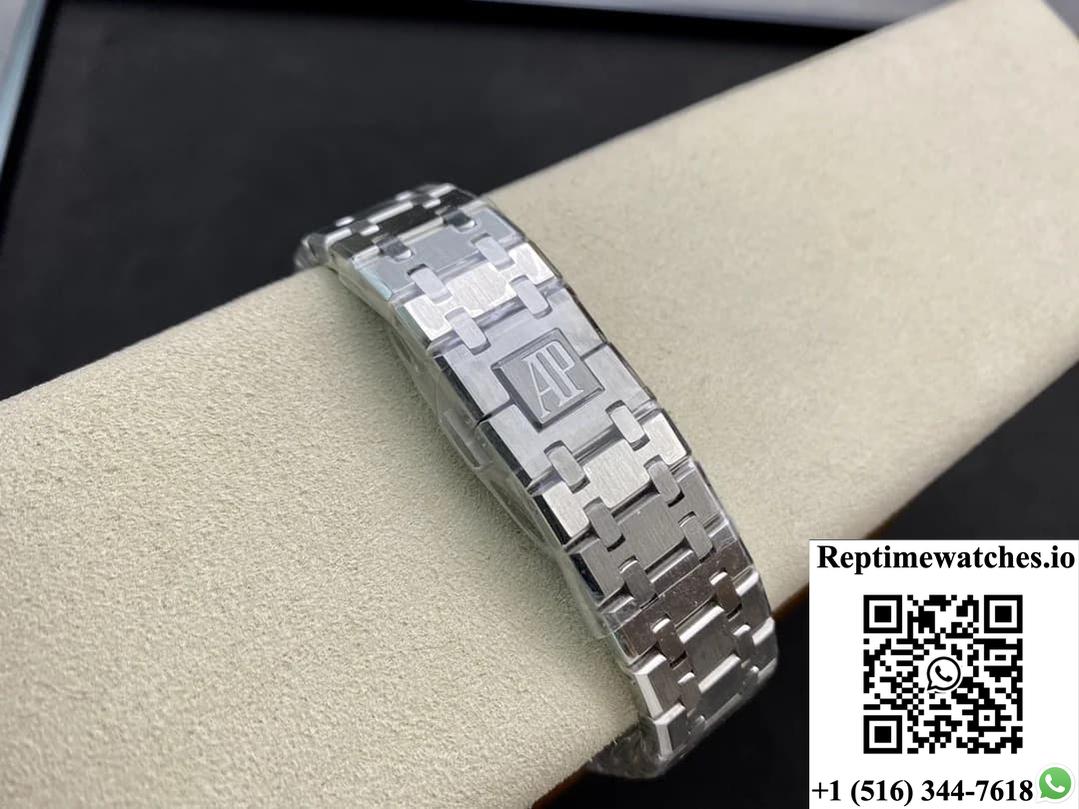 Ap Royal Oak 26320St.Oo.1220St.02 Aps Factory Date Display-Rep Time Watches