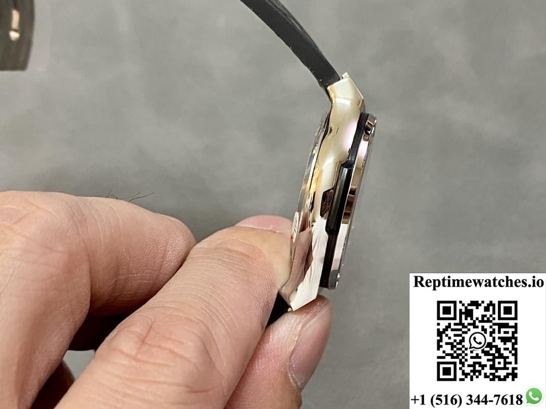 Hublot Classic Fusion 581.NX.1470.RX.1104 HB Factory Titanium Crown