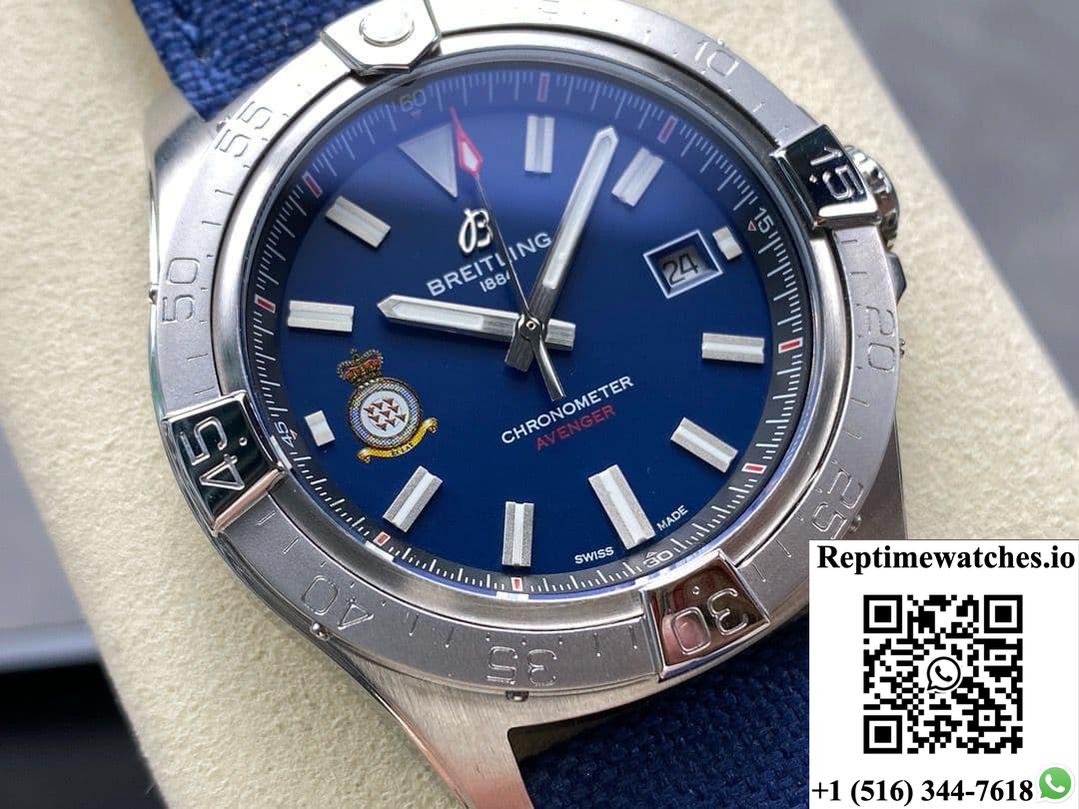 Breitling Avenger A17328101C1X1 BLS Factory Date Display