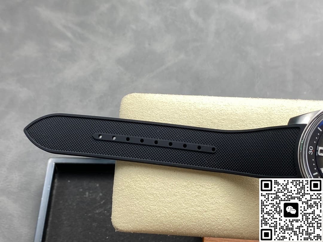 Jaeger LeCoultre Polaris Q9068650 BLS Factory Rubber Strap