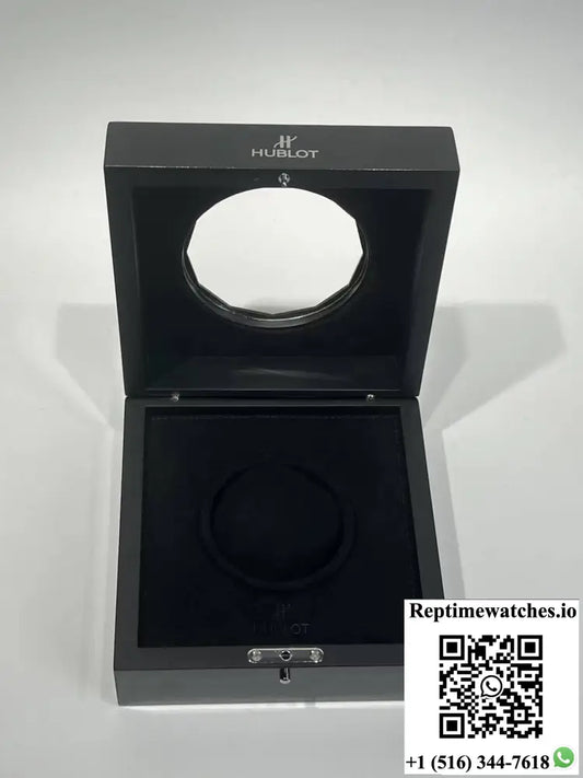 Hublot box - Watches