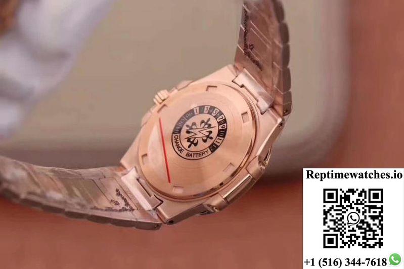 Patek Philippe Nautilus Ladies 7010/1R-011 Silver Dial-Rep Time Watches