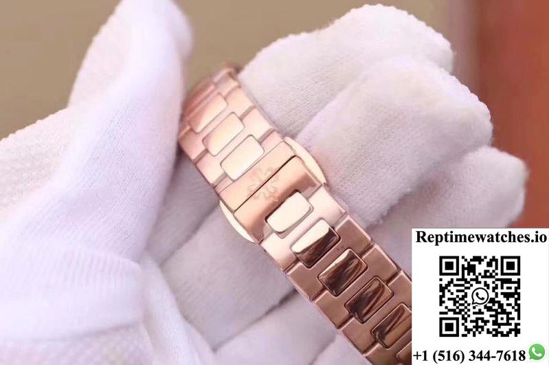 Patek Philippe Nautilus Ladies 7010/1R-011 Silver Dial-Rep Time Watches