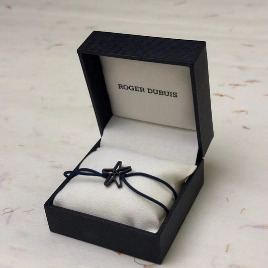 ROGER DUBUIS EXCALIBUR STAR BRACELET LUXURY WATCH, DIAMOND DETAIL