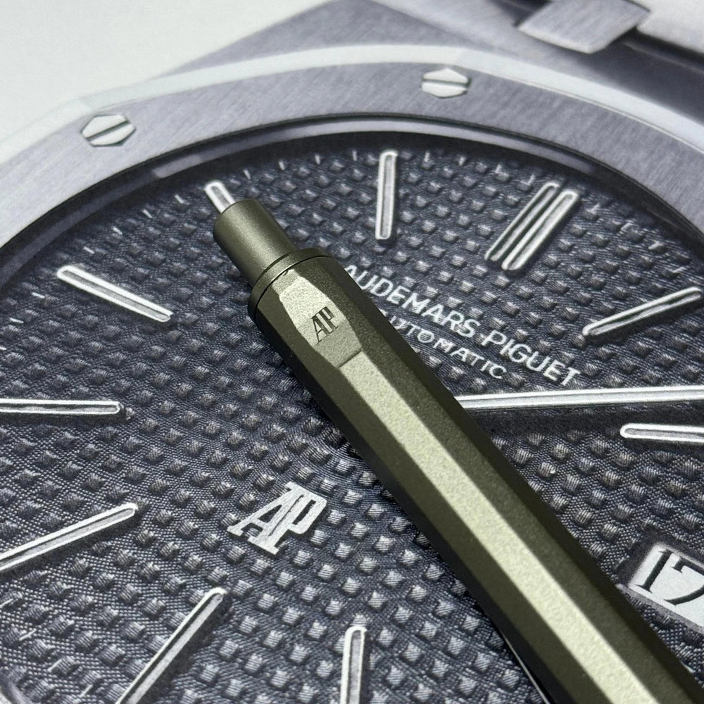 AUDEMARS PIGUET MILITARY GREEN PEN 001 - LUXURY ACCESSORY