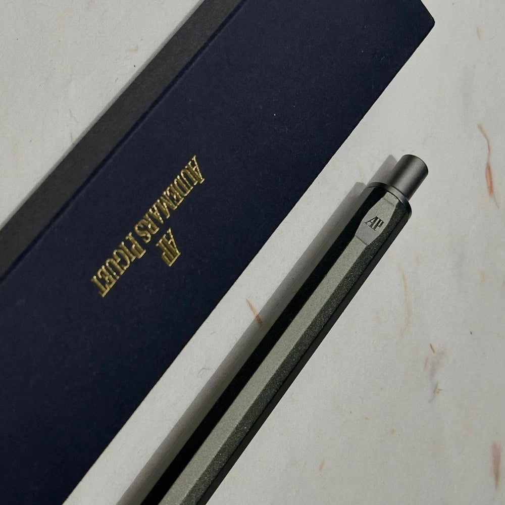 AUDEMARS PIGUET MILITARY GREEN PEN 001 - LUXURY ACCESSORY